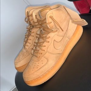 Nike Air Force 1 high flax